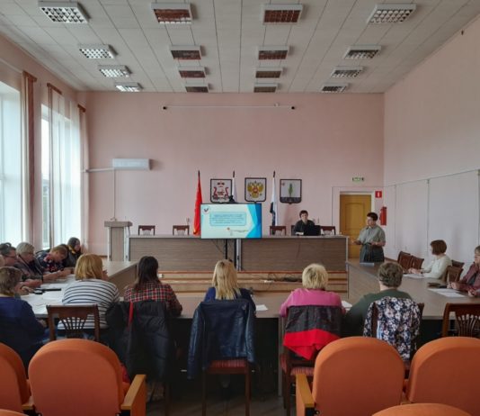 Продолжается обучение организаторов выборов Починковского района